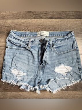 Abercrombie & Fitch Mid Rise Boyfriend Denim Shorts